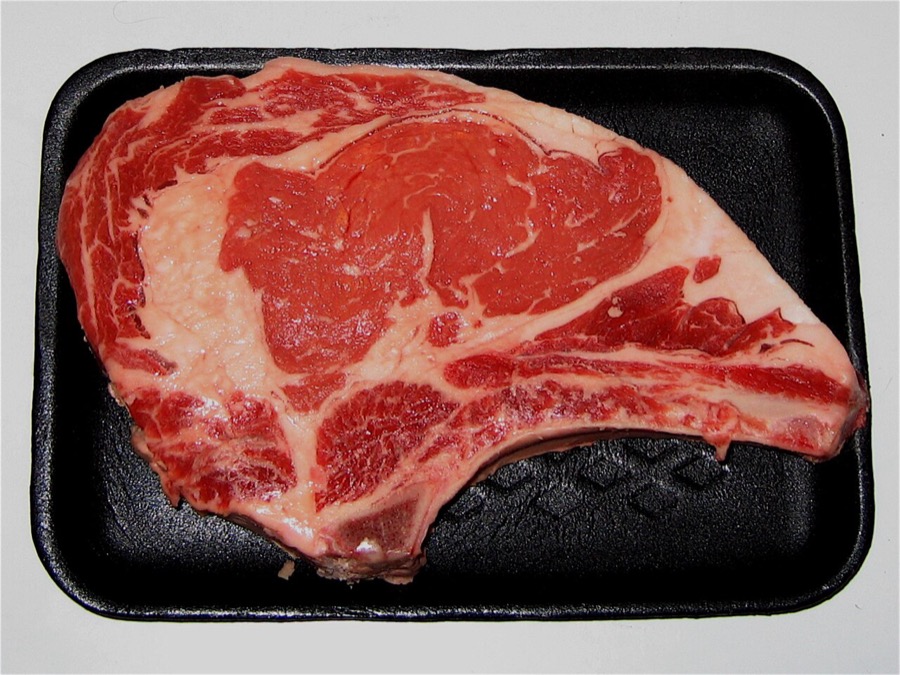 Bife ancho cru com marmoreio